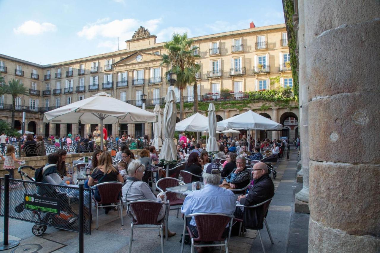 Plaza Nueva Habitaciones Bilbao Buitenkant foto